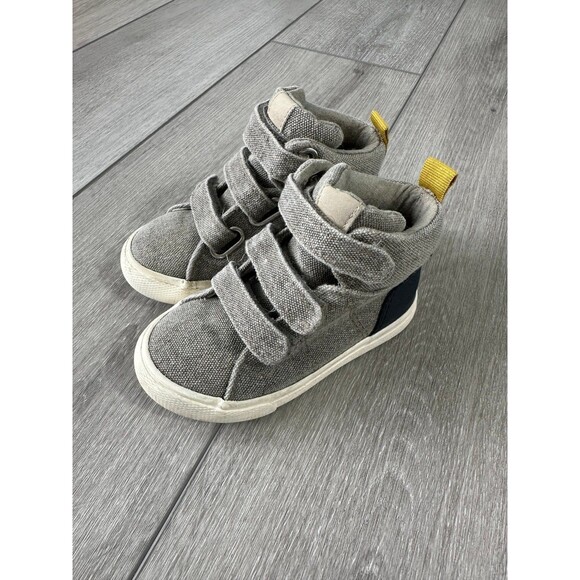 Cat & Jack 6C Sneakers Grey High Tops 3 Hook & Loop Straps Toddler - Picture 2 of 7